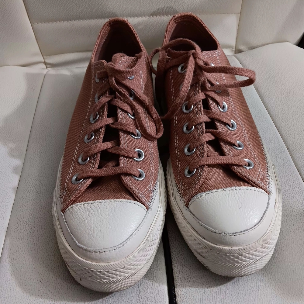 Converse Women's Low Top Canvas Sneakers in Dusty Pink - Picture 4 of 9